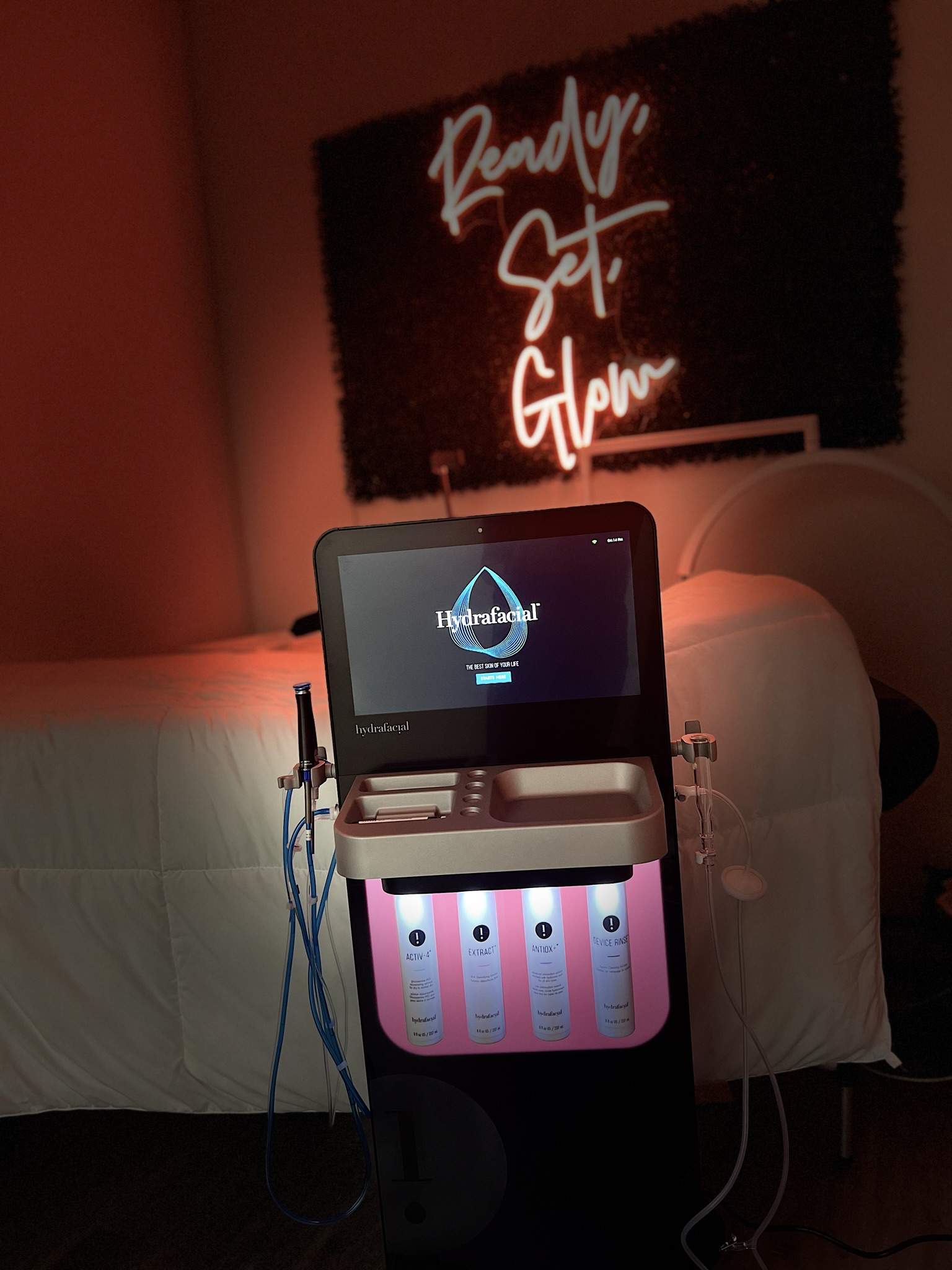 Client skin treatment photo 21